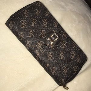 Guess wallet